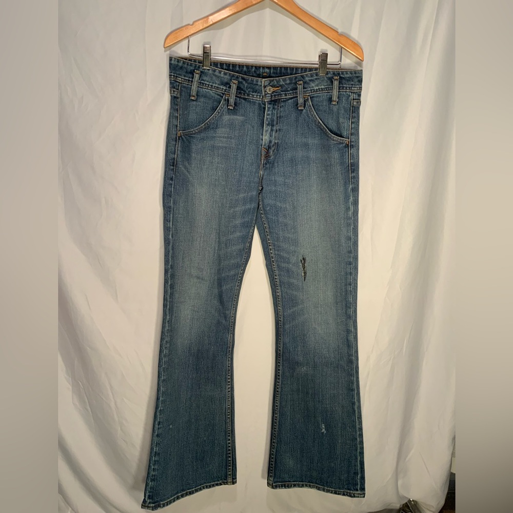 Levi’s premium easy flare jeans